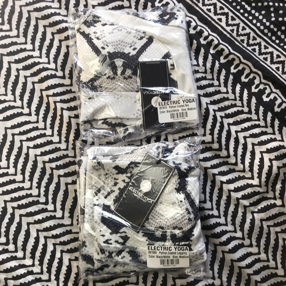 ⚡️Electric Yoga Python Workout Set - Picture 6 of 8